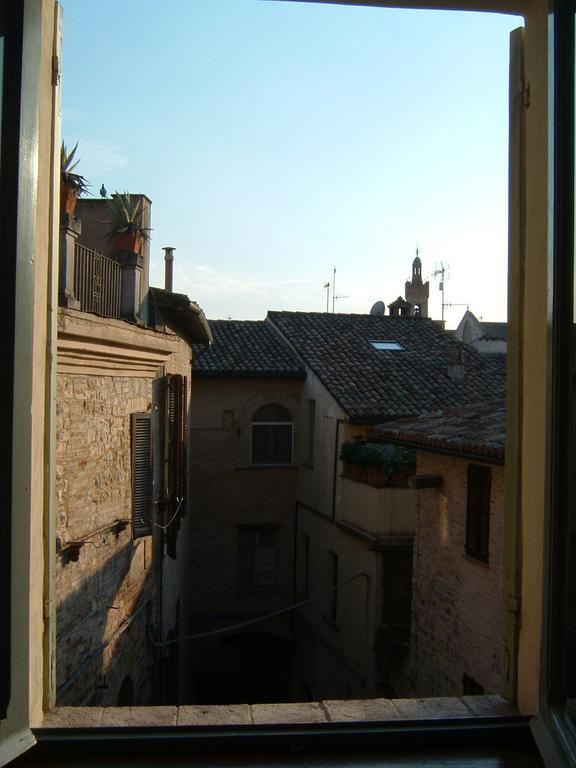 Antico Gioiello Umbro , Appartamento Con Terrazza Foligno Exterior photo